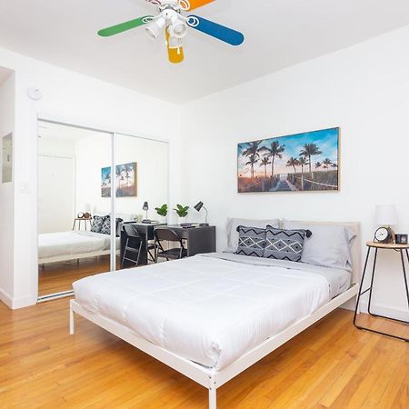 شقة Fort Lauderdale Free Parking Studio - 5 Minutes To Las Olas Beach المظهر الخارجي الصورة